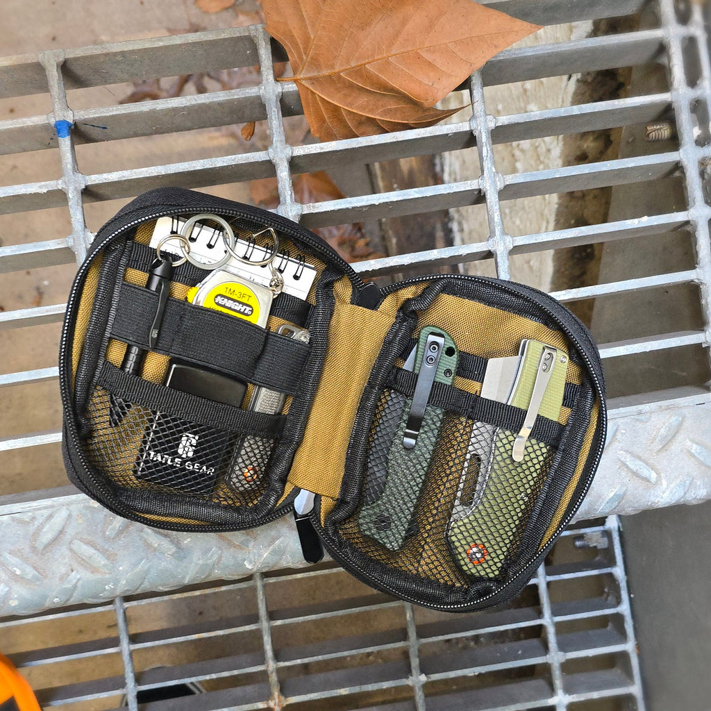 Tatle Gear D-Pack – Compact Tech & Everyday Organizer